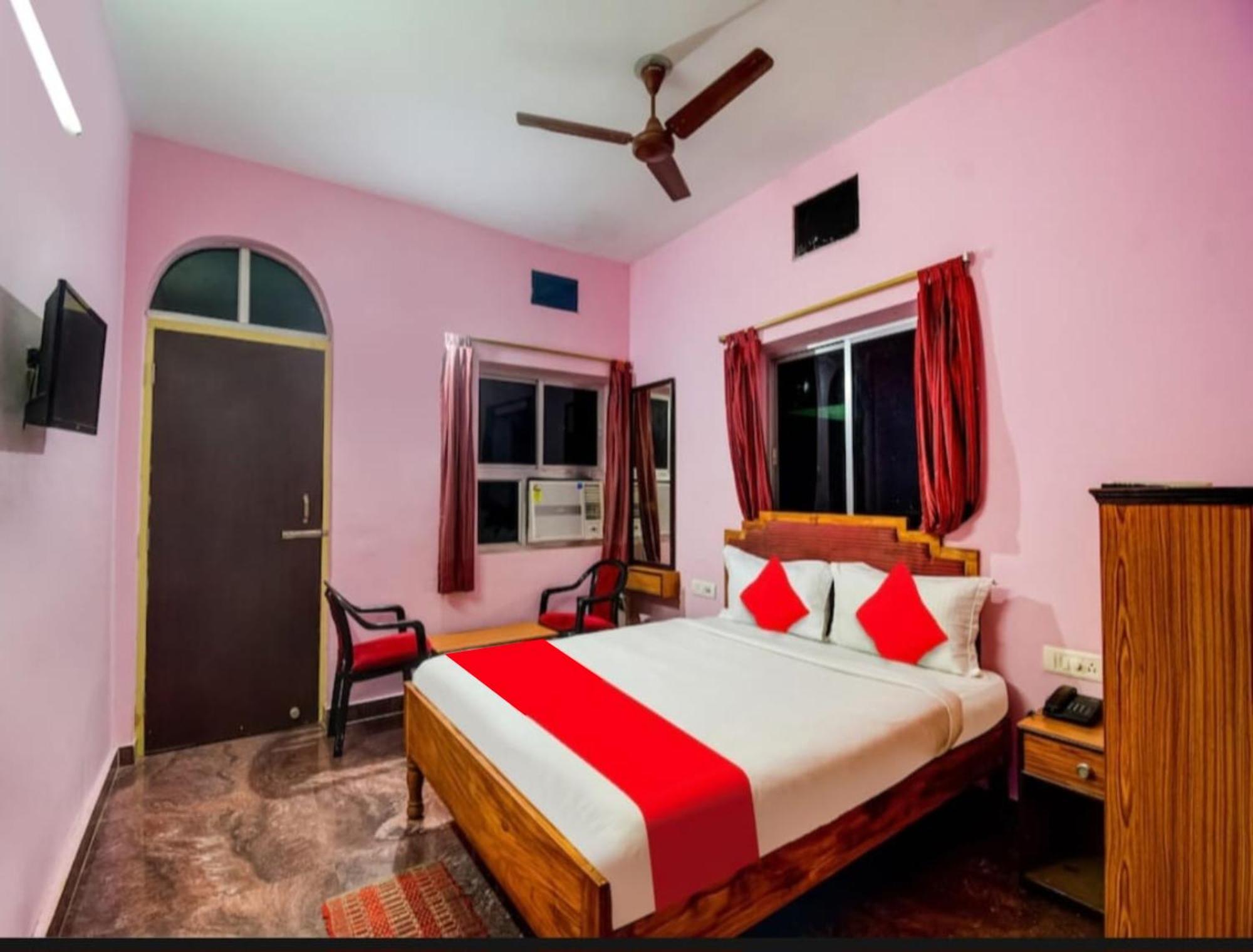 Hotel Planet9 Puri Official Exterior foto